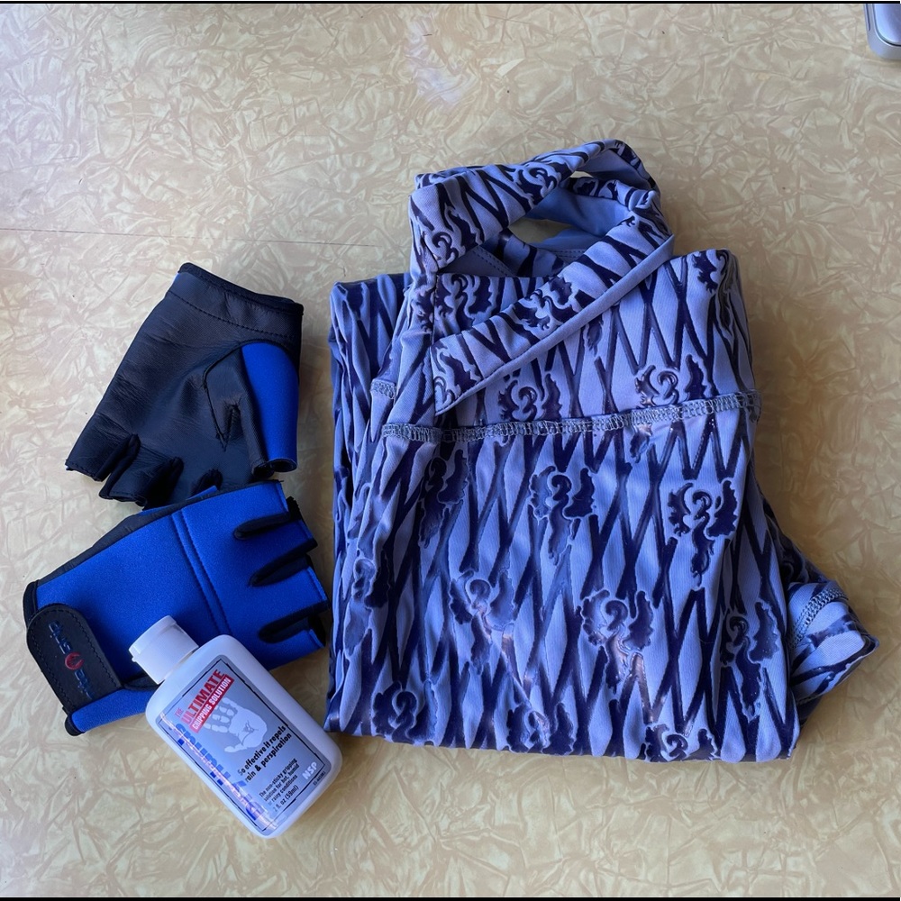 Super Fly Honey Sticky Pole Leggings (like new) with freebies!